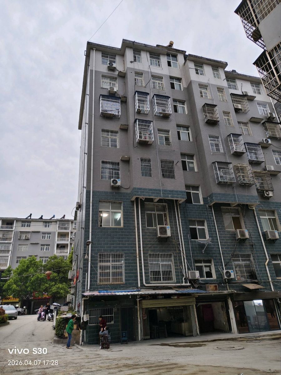 东都半岛二期8栋一单元701 图片