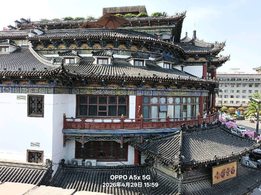 十年之后重游西安古城。