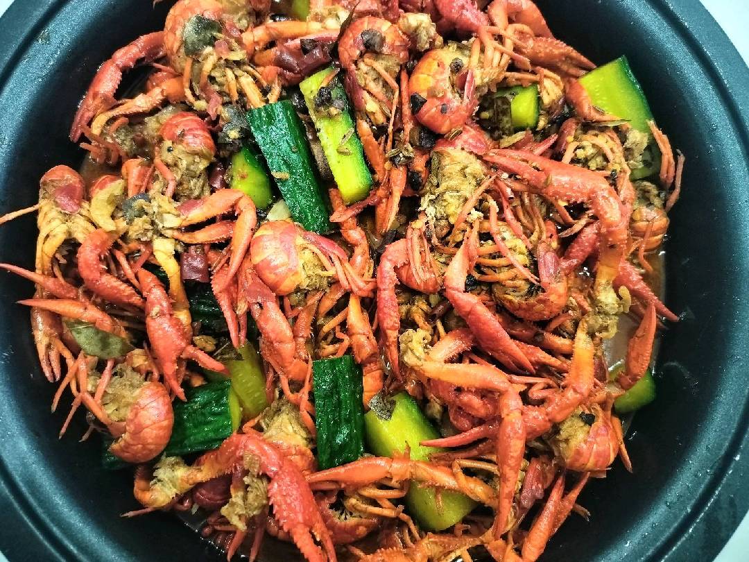 龙虾配冰粉，又解决一餐