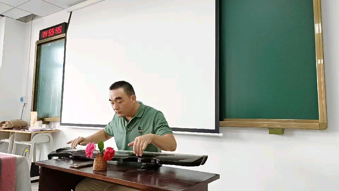 免费学习茶艺师,插花 图片