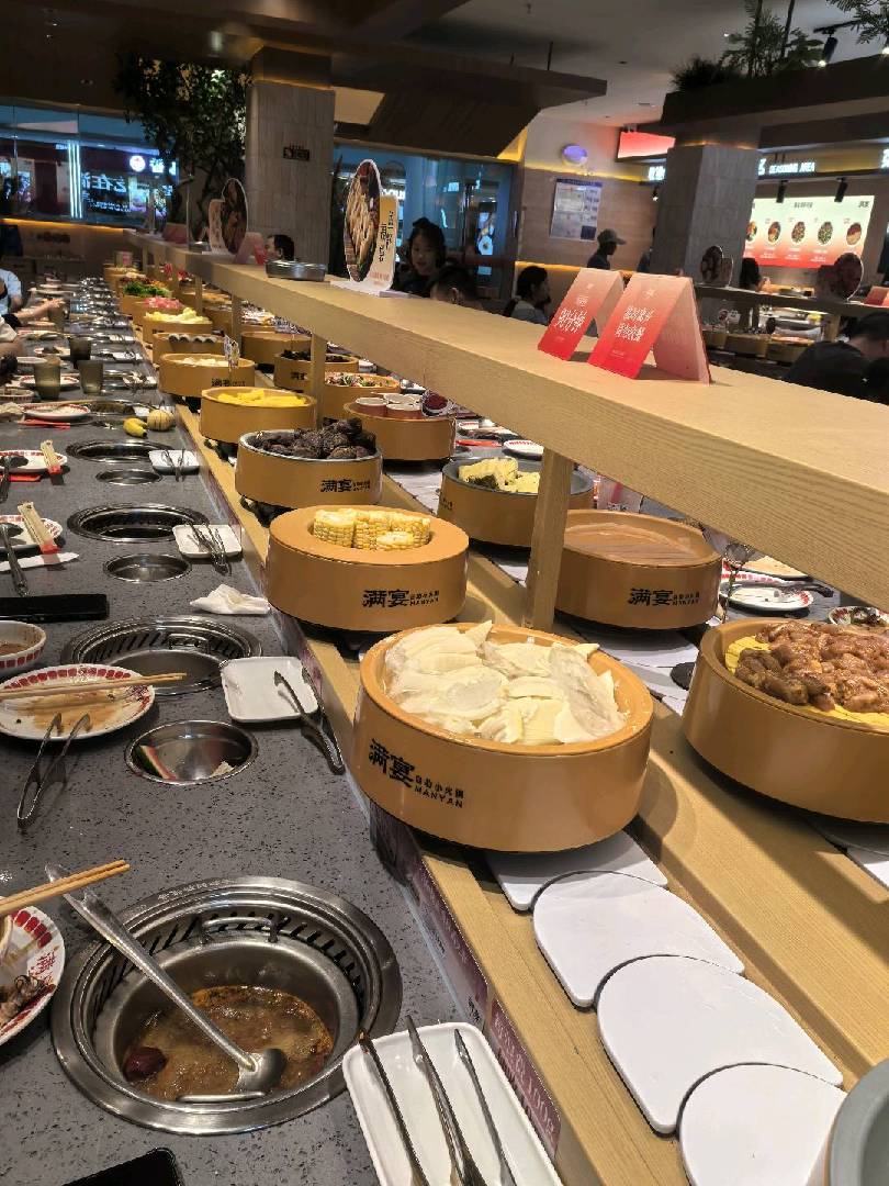 姐妹们，吃起来，吃饱了再减肥🤣 图片