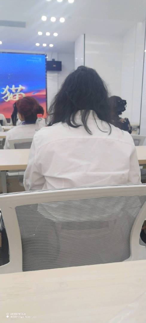 教人省钱，给人送钱，带你赚钱，你是那个同频的人吗 图片