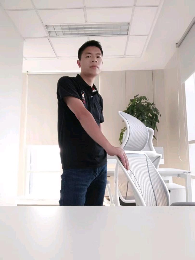 找女朋友，帮忙介绍给大红包 图片